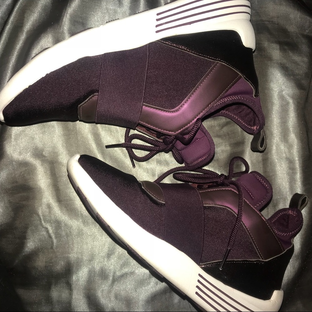 Kendall and Kylie sneakers - Picture 4 of 7
